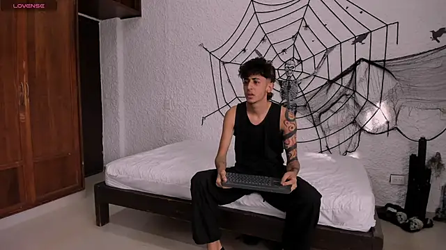 j martony online show from November 1, 2025, 12:18 pm