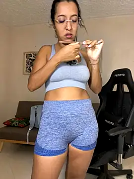 Valerygomez02 online show from October 21, 2025, 10:21 pm