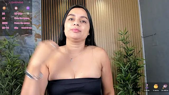 Megancoxx online show from October 28, 2025, 10:52 am