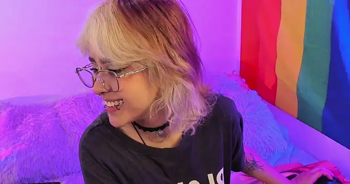 NekoWaifu online show from October 7, 2025, 1:08 pm