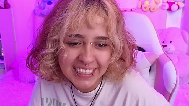 NekoWaifu online show from March 7, 2026, 2:58 pm