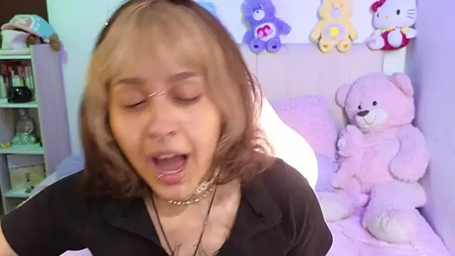 NekoWaifu online show from March 26, 2026, 1:28 pm