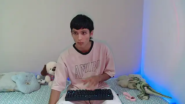 Brahian7u7 online show from November 13, 2025, 7:13 pm