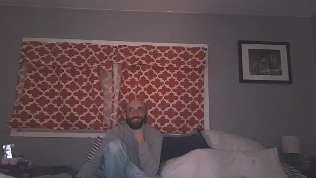 Snapshot of versatilevortex chatting on February 8, 2026, 5:55 am versatilevortex online show from February 8, 2026, 5:55 am