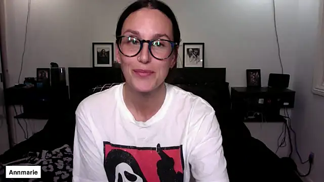 annmarieferrara online show from October 31, 2025, 2:34 am