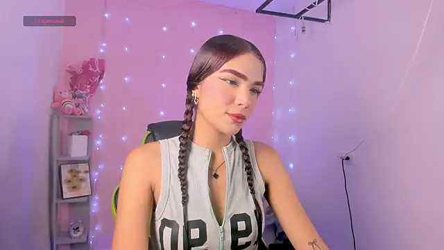 Snapshot of ashlysmith_01 chatting on October 1, 2025, 3:56 am ashlysmith 01 online show from October 1, 2025, 3:56 am