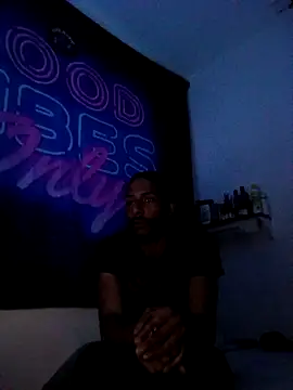 Mikaaa97 online show from April 18, 2026, 12:36 am