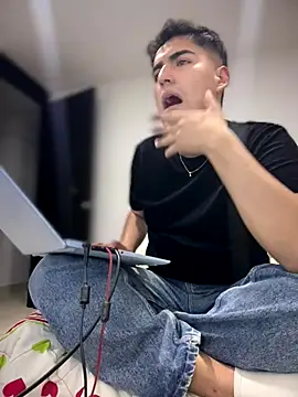 tomy hot20 online show from November 25, 2025, 2:33 am