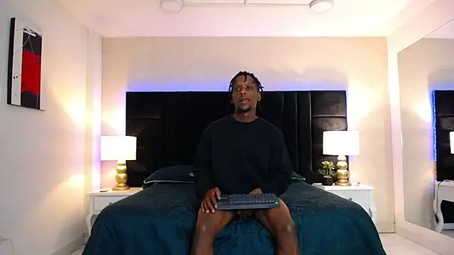 SkylerBigxxx online show from July 23, 2026, 4:21 am