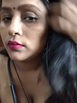 Jasmine Januja online show from July 25, 2026, 2:09 am