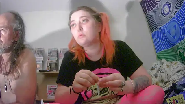 Violet-Dreamz333 online show from September 22, 2025, 1:07 am