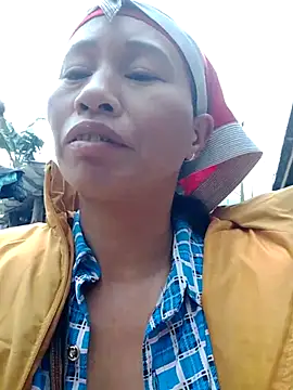 donna-bae online show from February 19, 2026, 9:49 am