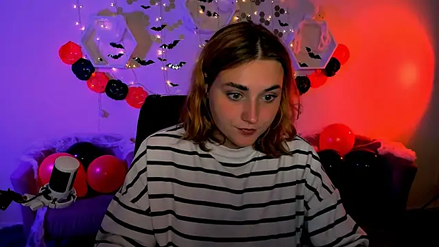 Snapshot of casey_meow_ chatting on October 27, 2025, 9:46 am casey meow online show from October 27, 2025, 9:46 am