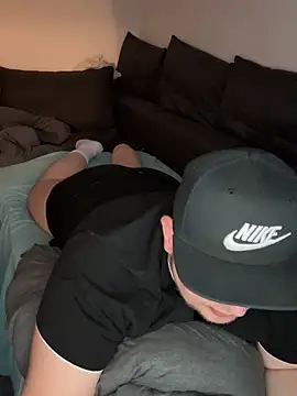 Snapshot of xXLustMolchXx chatting on October 7, 2025, 4:37 pm xXLustMolchXx online show from October 7, 2025, 4:37 pm