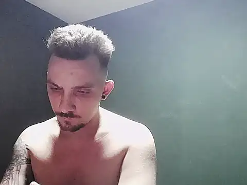 guesswhatbitch online show from October 4, 2025, 11:47 pm