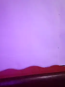 Lana a online show from September 17, 2025, 8:32 pm