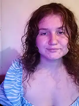 Lana a online show from October 5, 2025, 9:02 pm