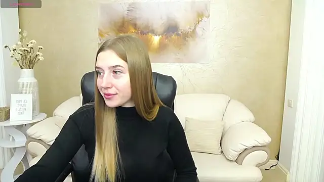 KissMe Now  online show from November 5, 2025, 2:17 pm