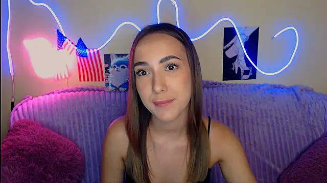 Snapshot of Mia_cutie77 chatting on September 17, 2025, 10:28 am Mia cutie77 online show from September 17, 2025, 10:28 am