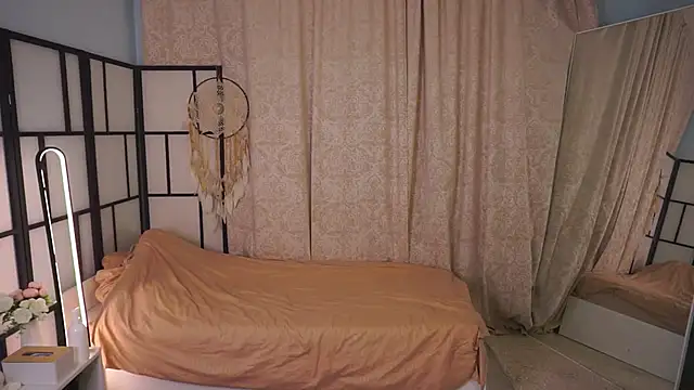 JinnySitts online show from September 24, 2025, 9:18 pm