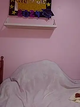 dulcefanny online show from November 30, 2025, 3:54 am