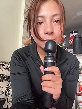 Karlee Grey1 online show from January 9, 2026, 9:05 pm