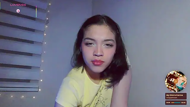 Snapshot of _curiouskitten_ chatting on November 29, 2025, 4:15 am curiouskitten online show from November 29, 2025, 4:15 am