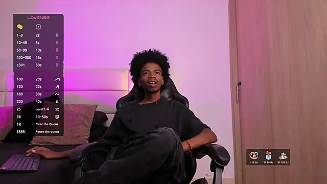 AllexJacob online show from November 12, 2025, 1:22 pm