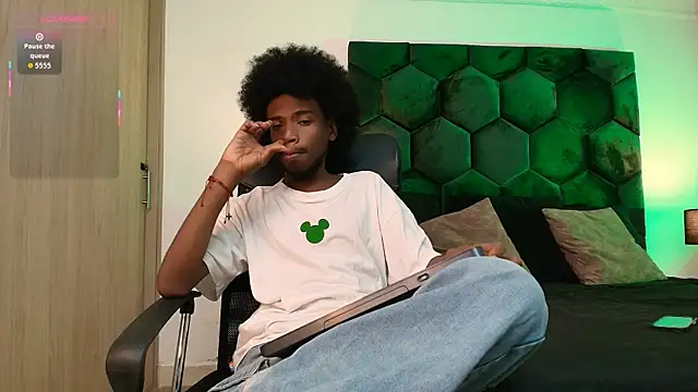 AllexJacob online show from April 4, 2026, 2:03 pm