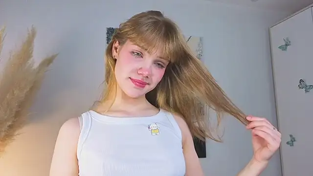 pienaple online show from October 26, 2025, 4:07 am