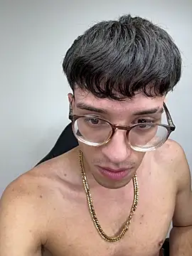 arthurdavies online show from December 19, 2025, 4:19 am