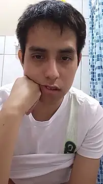 Snapshot of supguyLat chatting on May 15, 2026, 9:22 pm supguyLat online show from May 15, 2026, 9:22 pm