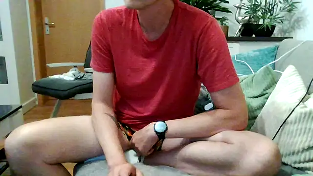 Snapshot of pup_benji chatting on June 5, 2026, 4:30 am pup benji online show from June 5, 2026, 4:30 am