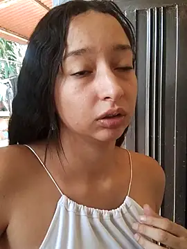 Vale stone  online show from April 4, 2026, 6:05 pm