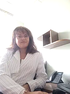 Snapshot of ValeriaLove43211 chatting on October 28, 2025, 9:46 am ValeriaLove43211 online show from October 28, 2025, 9:46 am