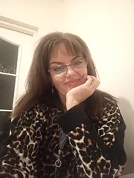 Snapshot of ValeriaLove43211 chatting on November 6, 2025, 6:53 pm ValeriaLove43211 online show from November 6, 2025, 6:53 pm