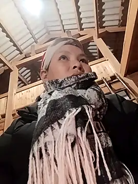 callistra online show from December 14, 2025, 12:32 pm