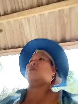 callistra online show from April 13, 2026, 5:46 am