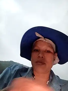 Snapshot of callistra chatting on April 18, 2026, 11:36 am callistra online show from April 18, 2026, 11:36 am