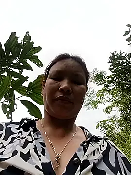 Snapshot of callistra chatting on April 24, 2026, 11:29 pm callistra online show from April 24, 2026, 11:29 pm