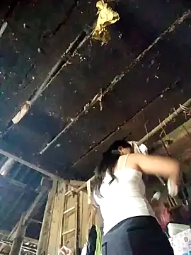 Snapshot of Biu_xx chatting on December 19, 2025, 2:29 am Biu xx online show from December 19, 2025, 2:29 am