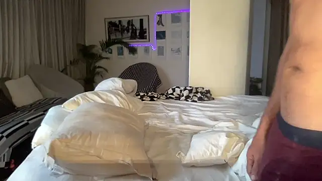 meilingmike online show from September 21, 2025, 3:52 am