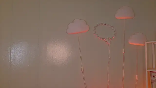 Snapshot of KeendraFox_ chatting on May 11, 2026, 9:48 am KeendraFox online show from May 11, 2026, 9:48 am