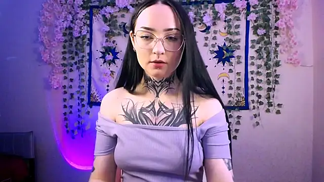 Snapshot of MollyKissy chatting on April 9, 2026, 5:51 am MollyKissy online show from April 9, 2026, 5:51 am