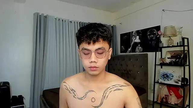 UncensoredCock online show from October 20, 2025, 4:51 pm