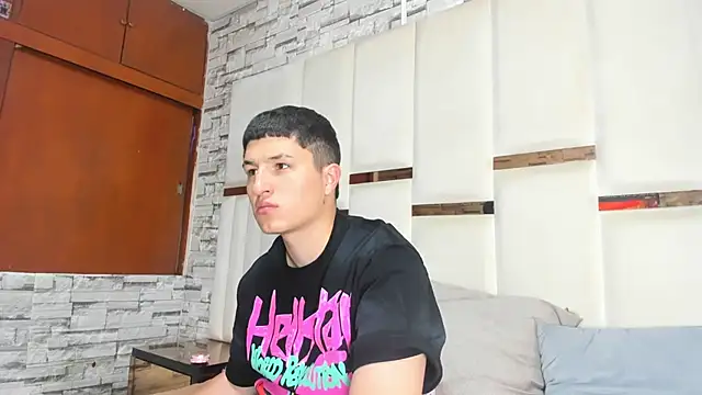 ANLLELOAndANGELA online show from July 28, 2026, 5:23 pm