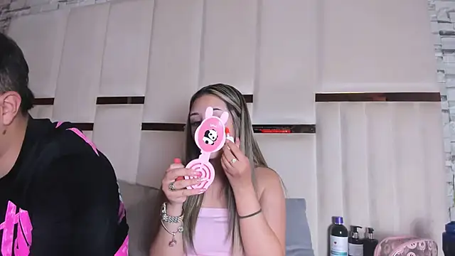 ANLLELOAndANGELA online show from July 28, 2026, 6:20 pm