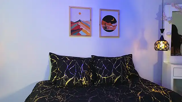 afrodita aares online show from September 26, 2025, 7:29 pm