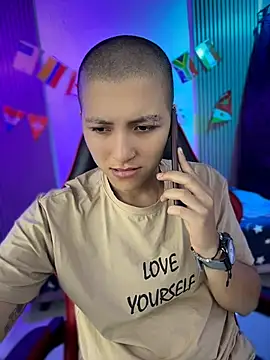 nicocoox online show from July 17, 2026, 11:31 pm
