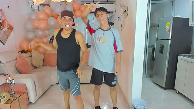 Snapshot of Houseofwarrios chatting on October 31, 2025, 5:52 am Houseofwarrios online show from October 31, 2025, 5:52 am